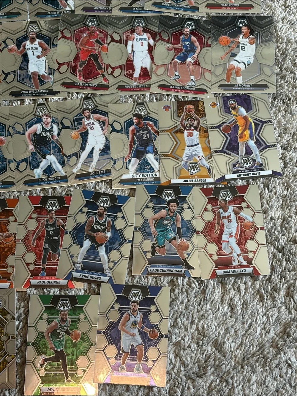 Lot of 76 - 2022-25 Panini Mosaic & Phoenix basketball cards includes rookies